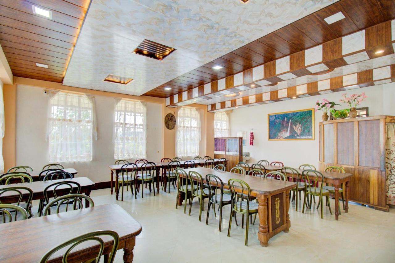 Capital O 79144 Coniferous Resort Cherrapunji Exterior photo